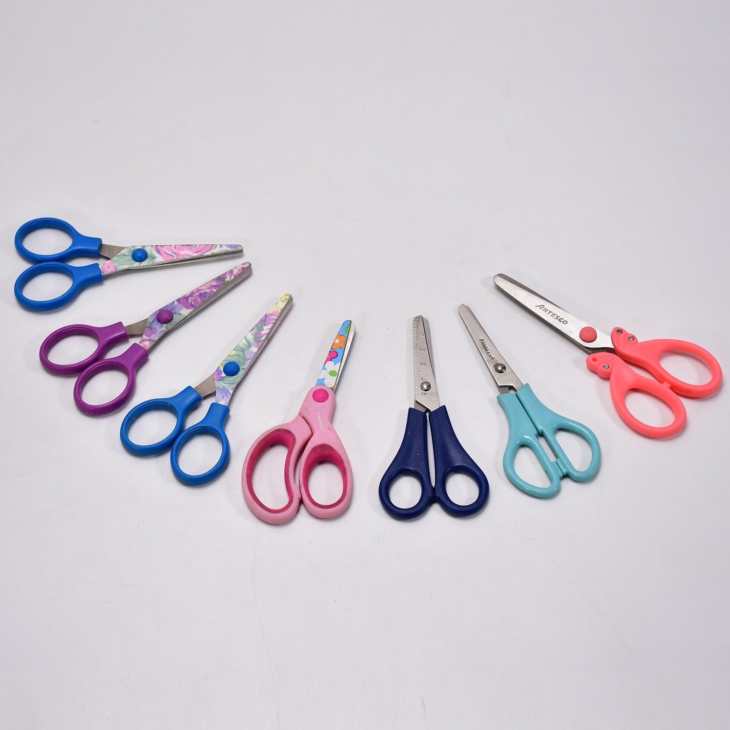 9128 Multipurpose Large Stainless Steel Scissor For Home Scissors/Office Scissors/School Work Scissors /Cutting / Croping Scissors /Tailoring Scissors ( Mix 1 Kg ) DeoDap